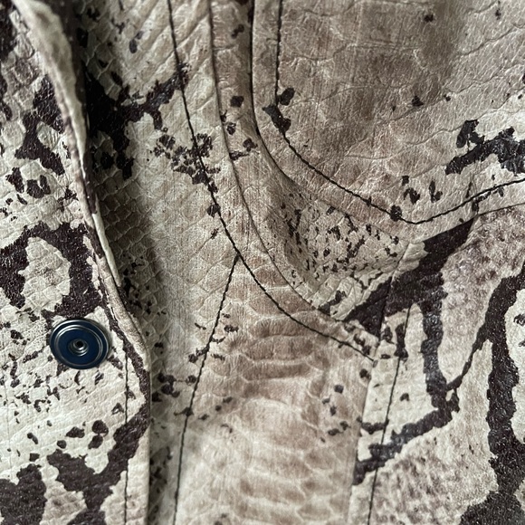 MARC CAIN Python Embossed Snake Print Blazer Jacket size M - Picture 4 of 9